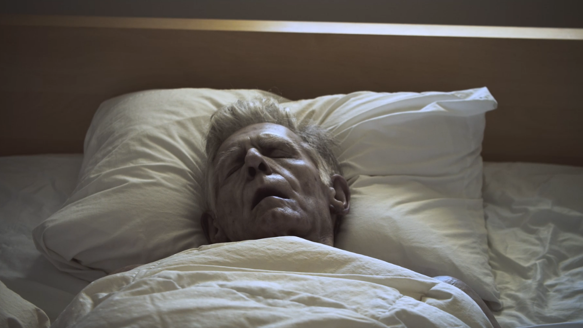 Fotograma del cortometraje «The Death of David Cronenberg».