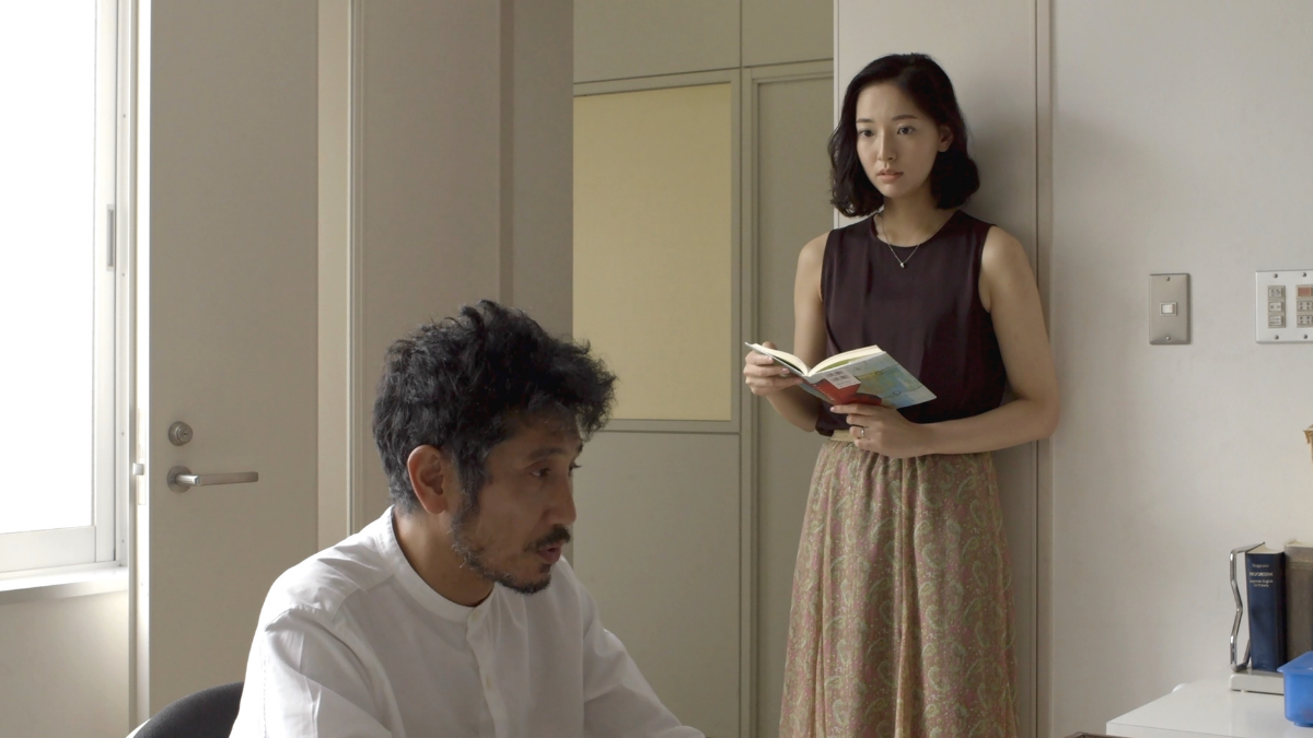 Fotograma de la película «La ruleta de la fortuna y la fantasía» de Ryûsuke Hamaguchi.